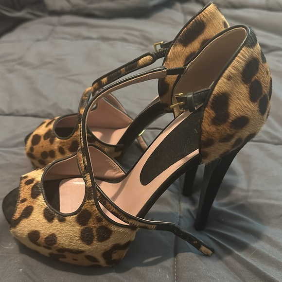 Leopard print Gucci shoes - Picture 3 of 3